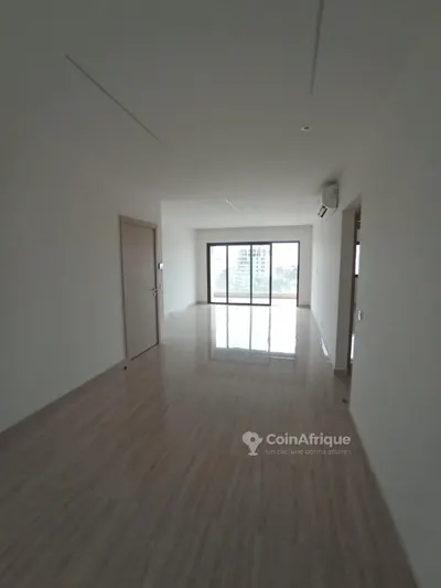 Appartement haut standing 4 pièces — Marcory Zone 4