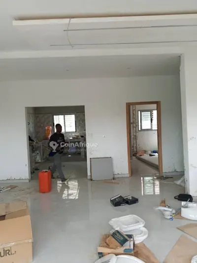 Villa duplex 6 pièces nouvelle construction — Bingerville